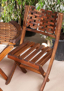 traditional garden chair