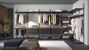 wall-mounted walk-in wardrobe 1