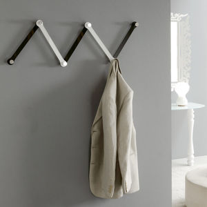 wall-mounted coat rack / contemporary / chromed metal / Plexiglas®