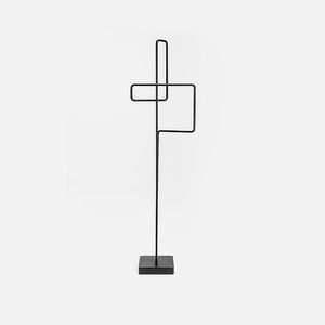 floor-standing valet stand