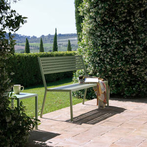 traditional garden bench 1