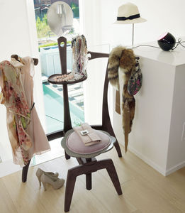 floor-mounted valet stand