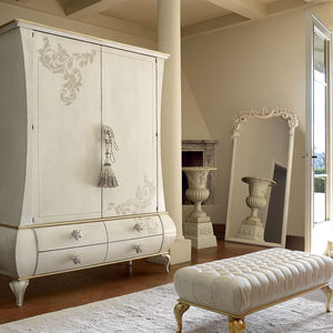 New Baroque design wardrobe