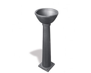 outdoor drinking fountain / cast iron