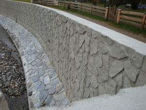 retaining wall form liner
