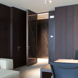 interior door