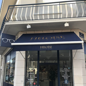 box awning
