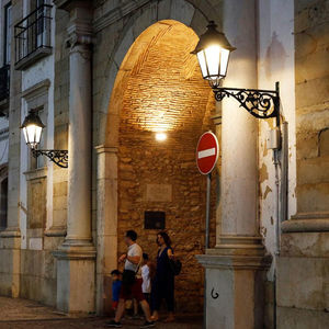 traditional urban lantern 1