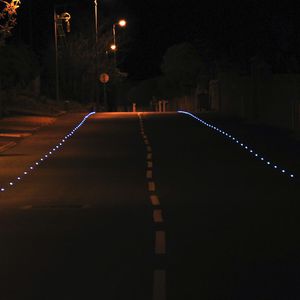 reflective road stud