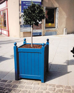 concrete Versailles planter