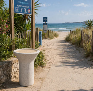 pedestal ashtray 1