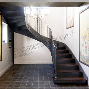 half-turn staircase