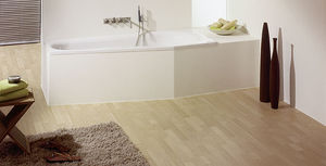 corner bathtub