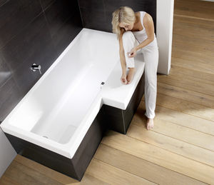 acrylic bathtub