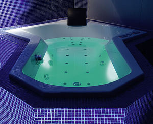 corner bathtub