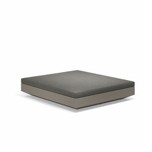 contemporary sun lounger 1