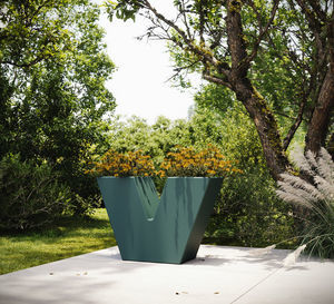 polyethylene planter