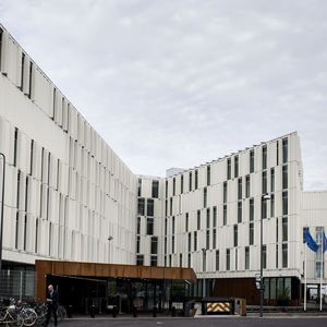 panel façade cladding