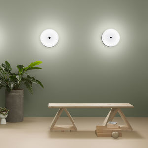 minimalist design wall light