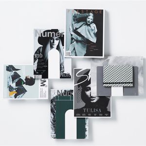 wall-mounted brochures rack