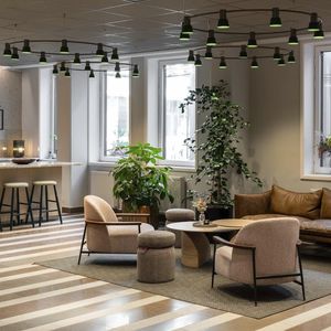 dimmable track-light system 1