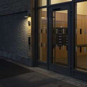 contemporary wall light