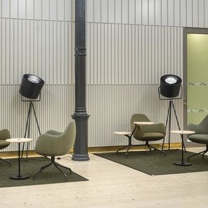 floor-standing lamp