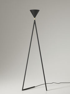floor-standing lamp