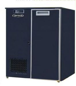 commercial refrigerator / double door / 3-door / black
