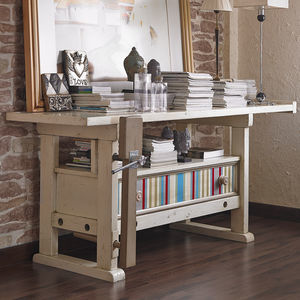 traditional sideboard table