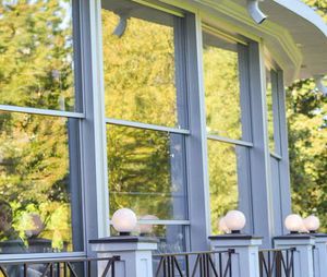 sash window / fixed / anodized aluminum / double-glazed