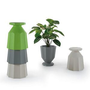 recycled plastic planter
