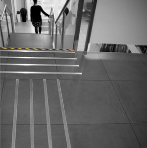 tactile guidance paving