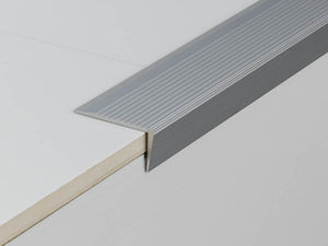 aluminum stair nosing 1