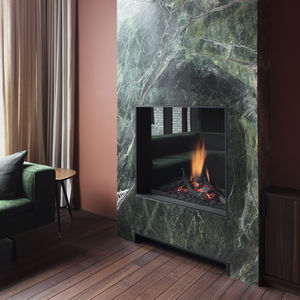 closed gas hearth