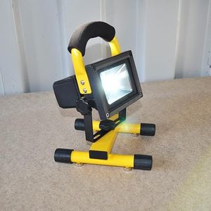 LED floodlight