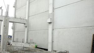 reinforced concrete wall