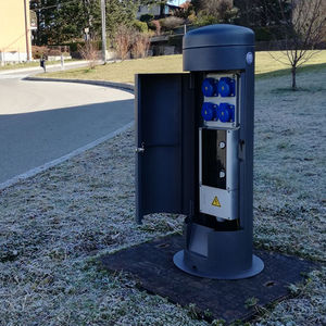 electrical distribution bollard 1
