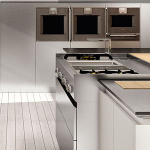 stainless steel countertop / kitchen