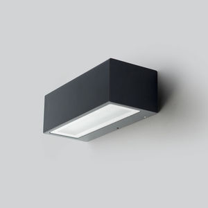 contemporary wall light 1
