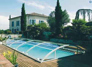 low swimming pool enclosure 1