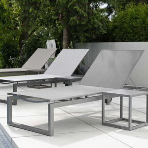 contemporary sun lounger 1