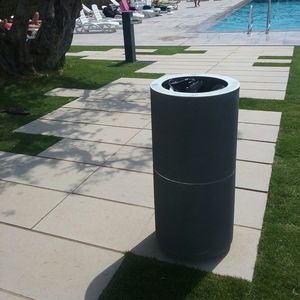 public trash can