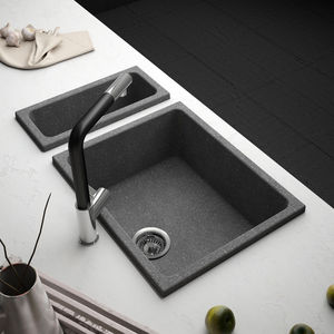 single-bowl kitchen sink