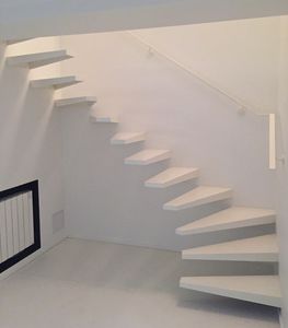 half-turn staircase