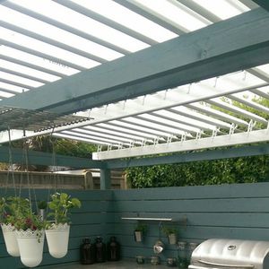self-supporting pergola