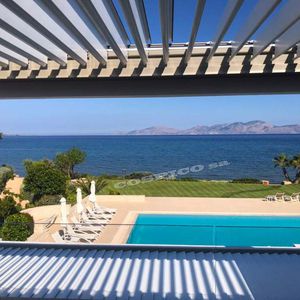 self-supporting pergola