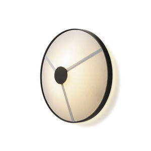 contemporary wall light