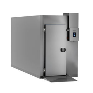 roll-in blast chiller