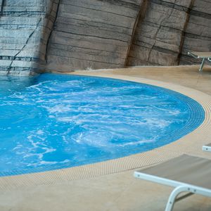 outdoor swimming pool